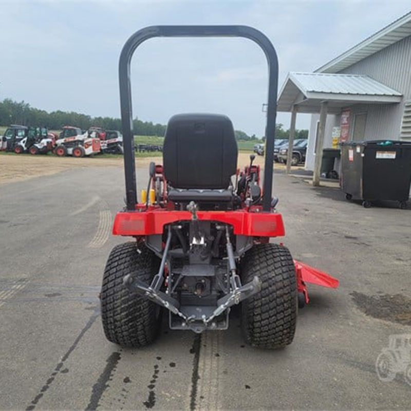 2016 Massey Ferguson GC1715 - Image 3