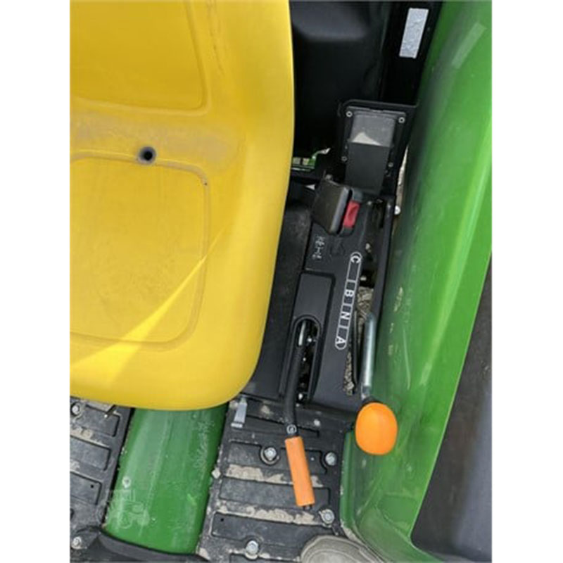 Used 2023 JOHN DEERE 4052M - Image 6